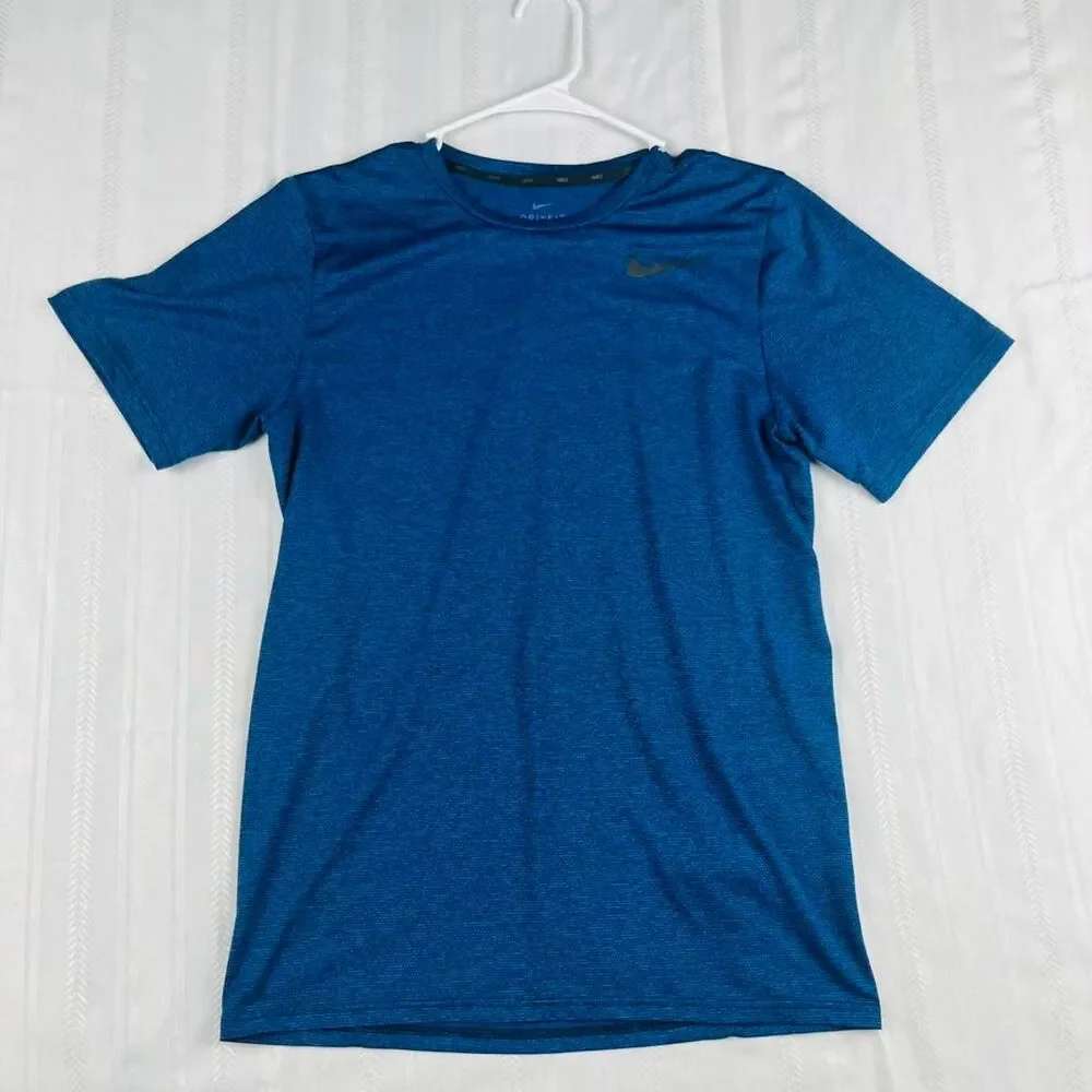 Nike Women's Blue T-shirt